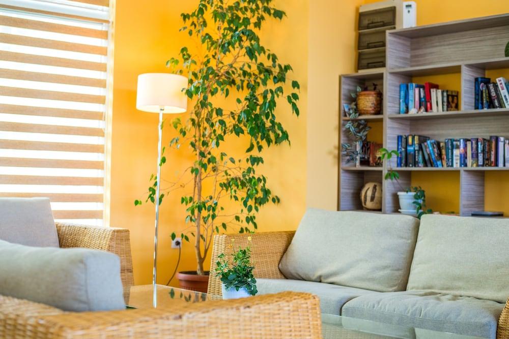 Clara Hotel Burgas Bagian luar foto