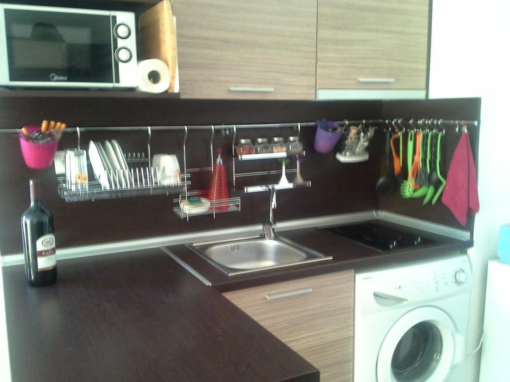 Clara Hotel Burgas Bagian luar foto
