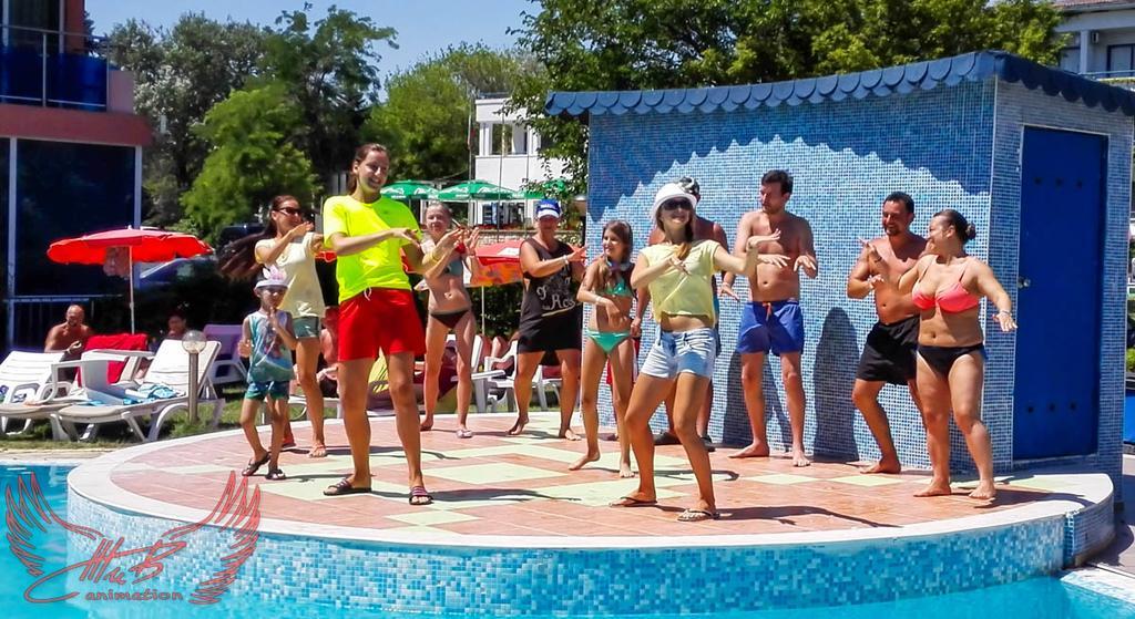 Clara Hotel Burgas Bagian luar foto