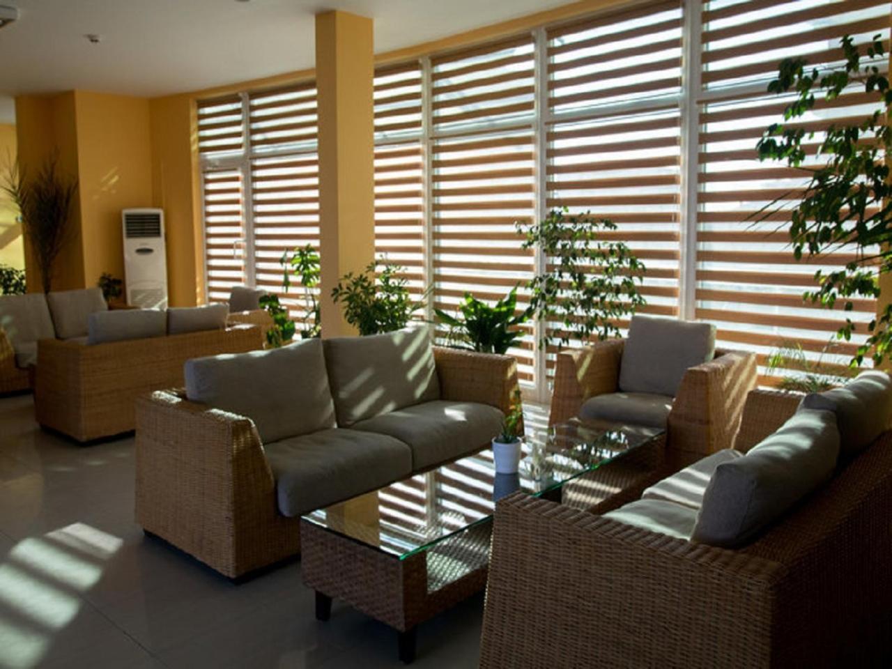 Clara Hotel Burgas Bagian luar foto
